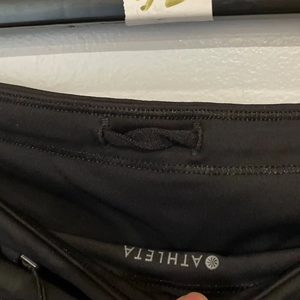 Athleta Run With It Printed 3.5” Short Size Small Black & Grey #778 - Picture 4 of 8